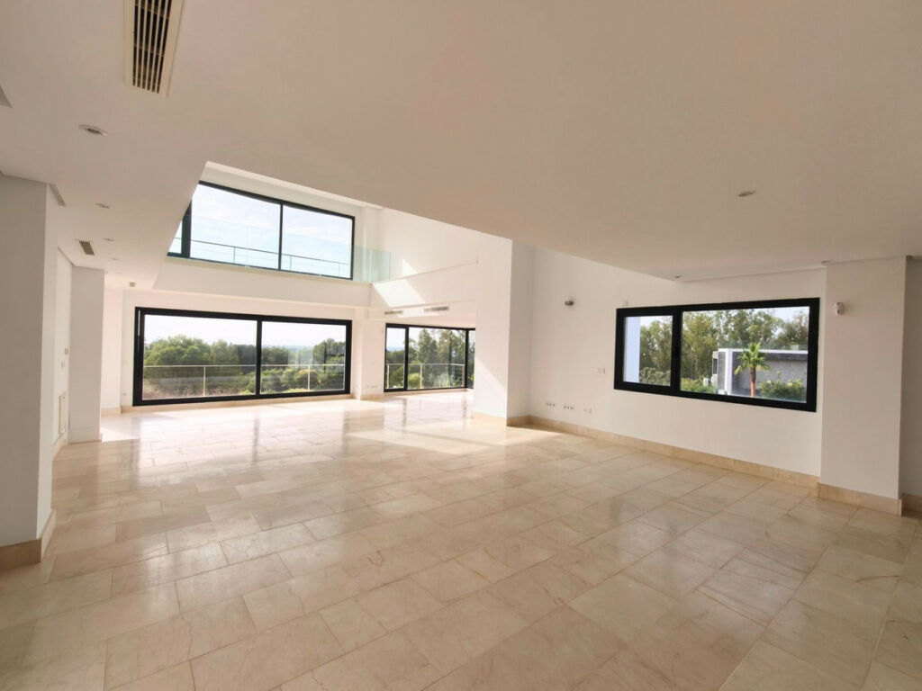 Detached Villa Sotogrande Alto Cádiz - image 6