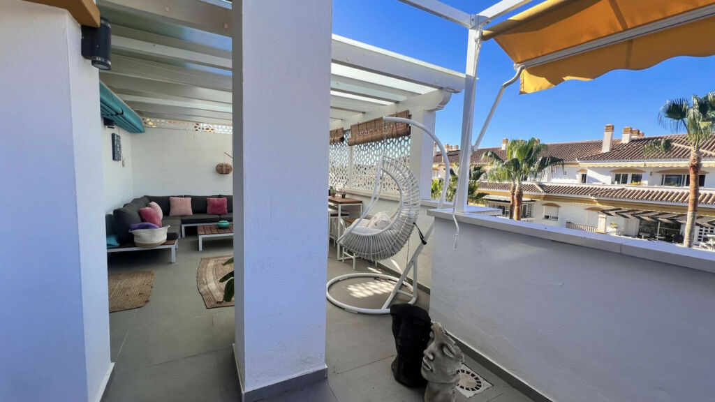 Penthouse Nueva Andalucía Málaga - image 6