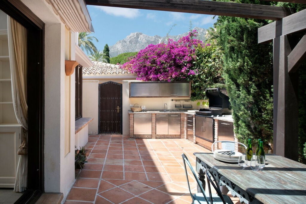 Detached Villa Marbella Málaga - image 6