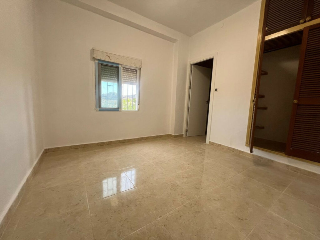 Detached Villa La Solana Alicante - image 6