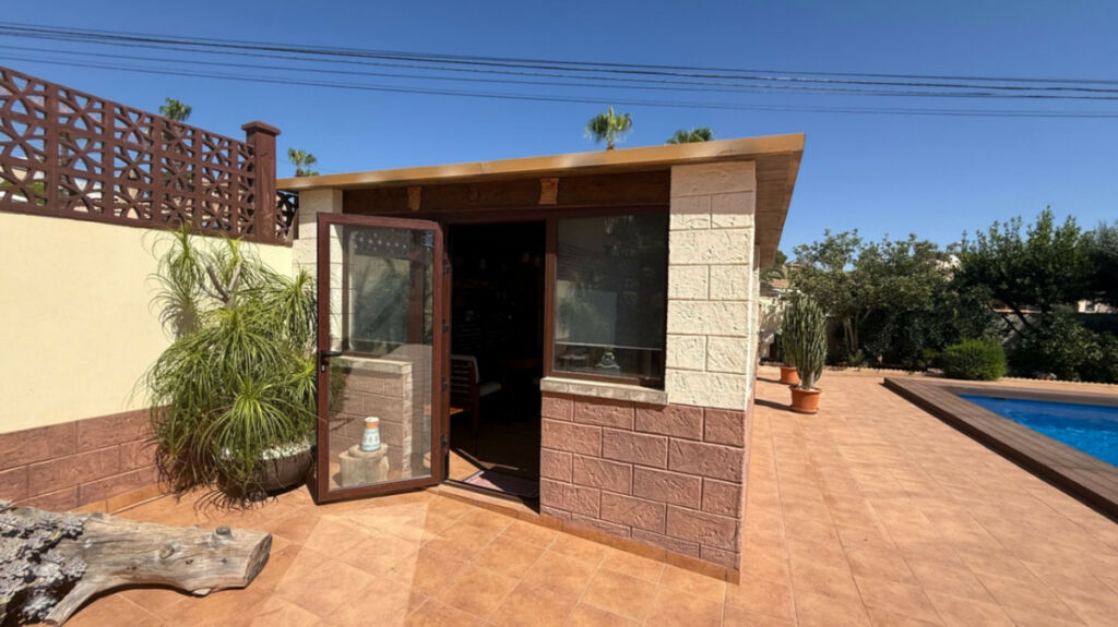 Detached Villa Torrevieja Alicante - image 6