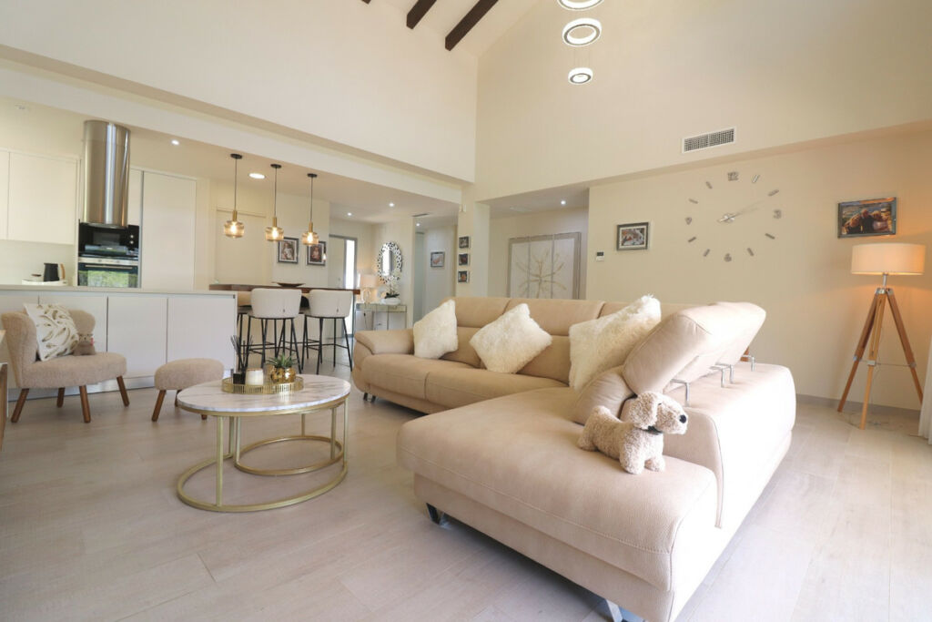 Detached Villa Algorfa Alicante - image 6