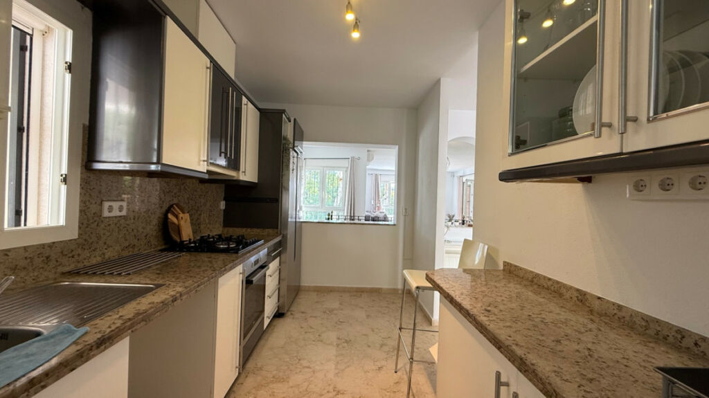 Detached Villa Las Ramblas Golf Alicante - image 6