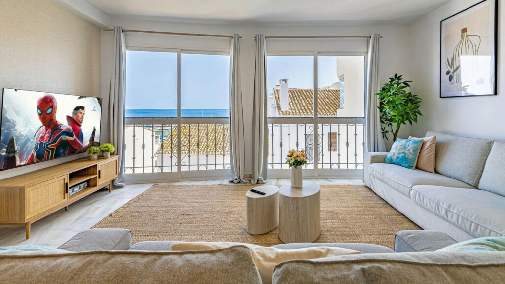 Middle Floor Apartment Puerto Banús Málaga - image 6