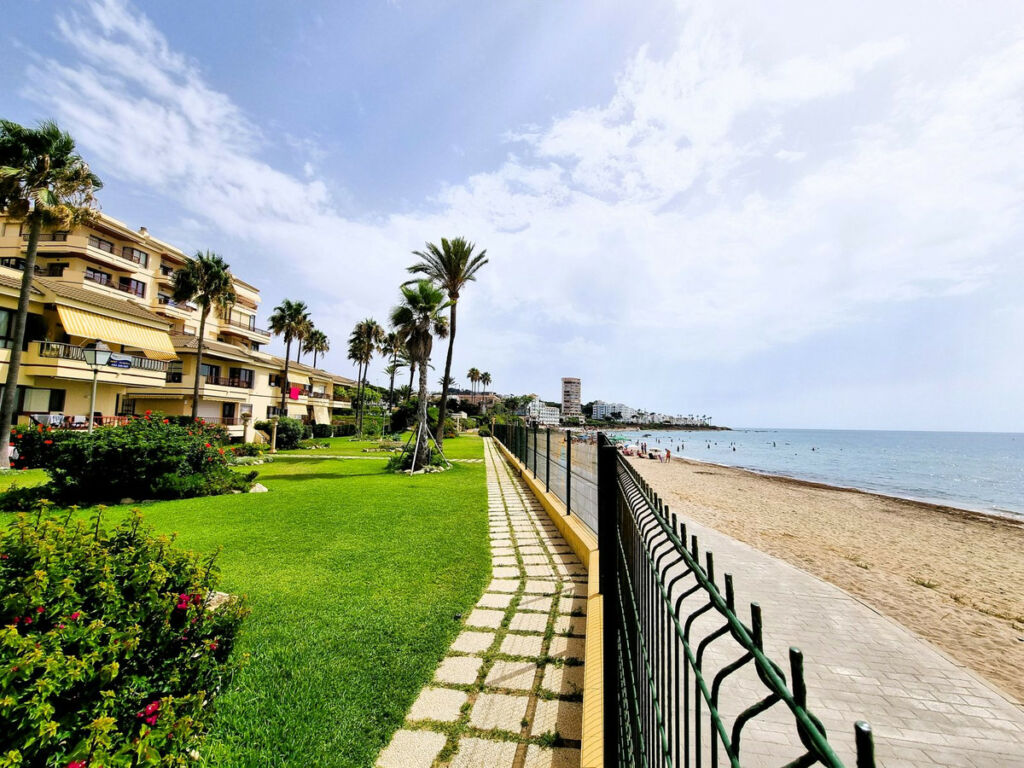 Middle Floor Studio Riviera del Sol Málaga - image 28