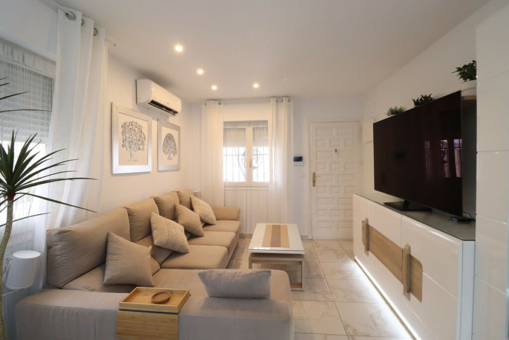 Detached Villa La Florida Alicante - image 7