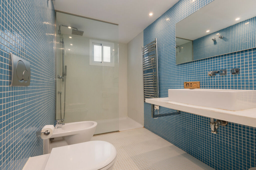 Middle Floor Apartment Puerto Banús Málaga - image 6