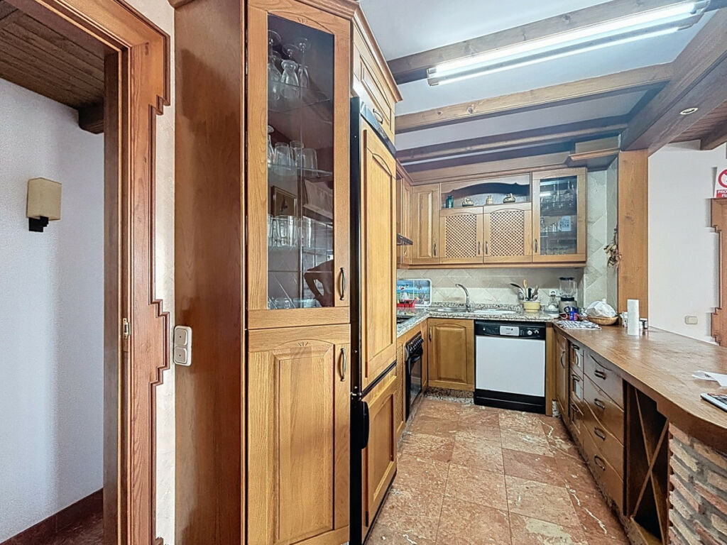 Detached Villa La Viñuela Málaga - image 6