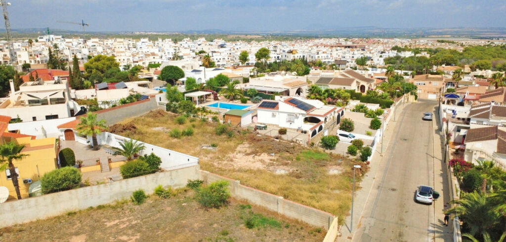 Land Torrevieja Alicante - image 6