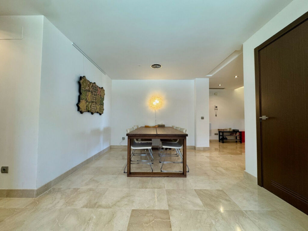 Ground Floor Apartment La Mairena Málaga - image 6