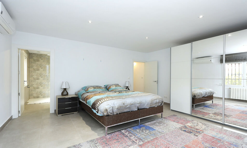 Detached Villa Albir Alicante - image 6