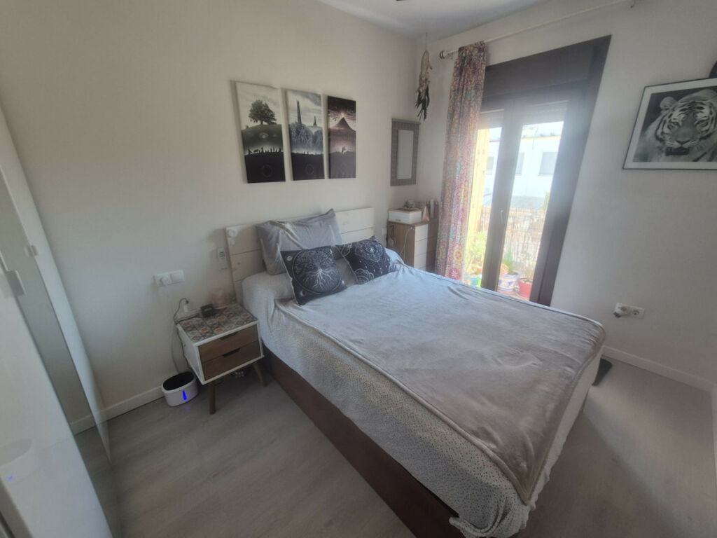 Middle Floor Apartment Estepona Málaga - image 6