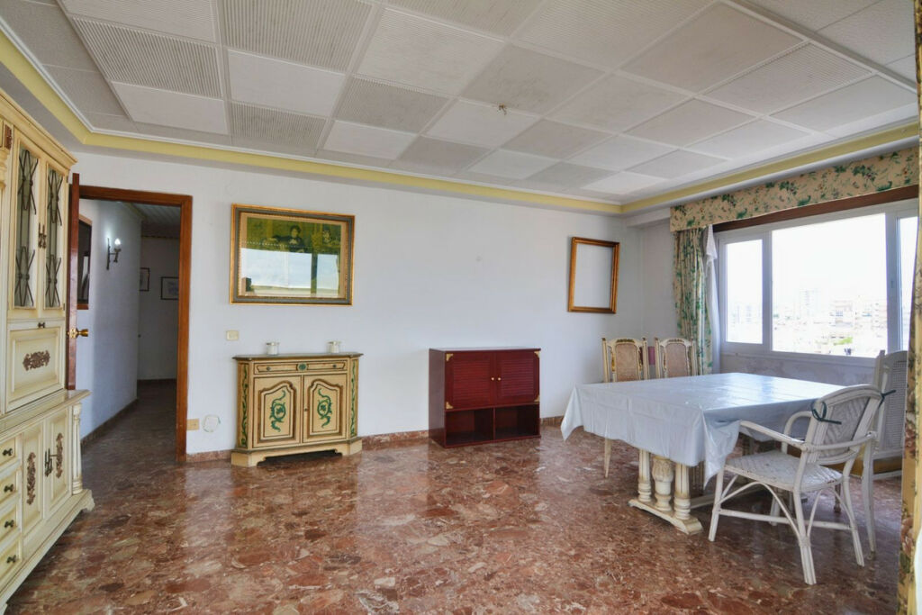 Middle Floor Apartment Fuengirola Málaga - image 6
