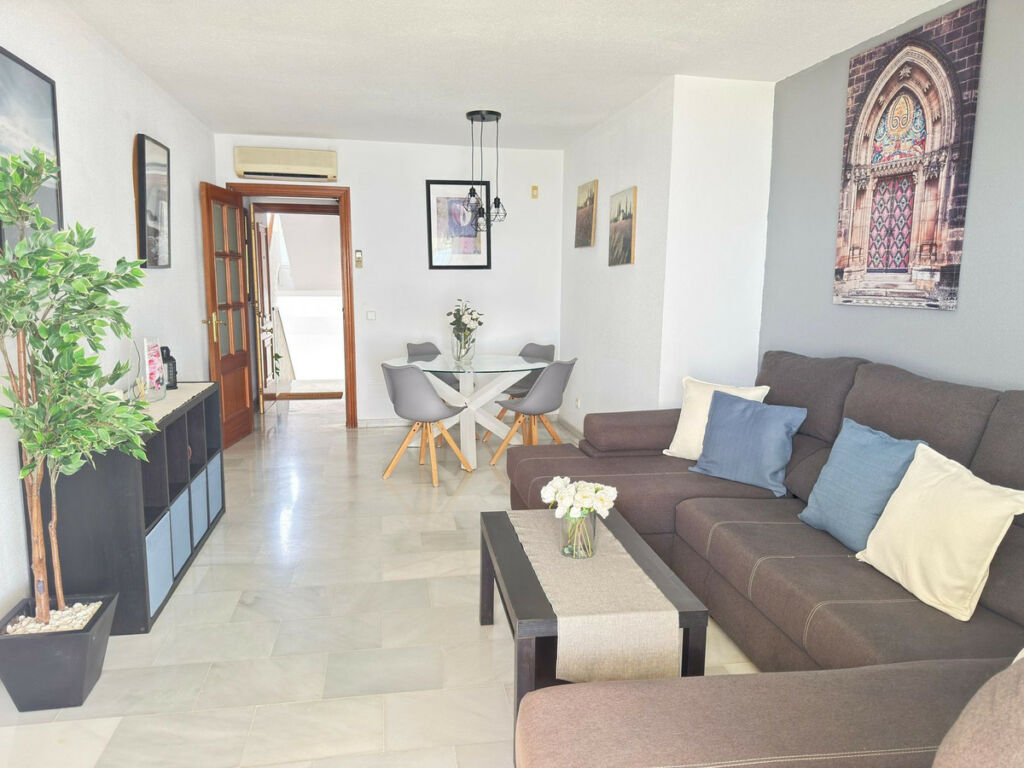Middle Floor Apartment Mijas Costa Málaga - image 6