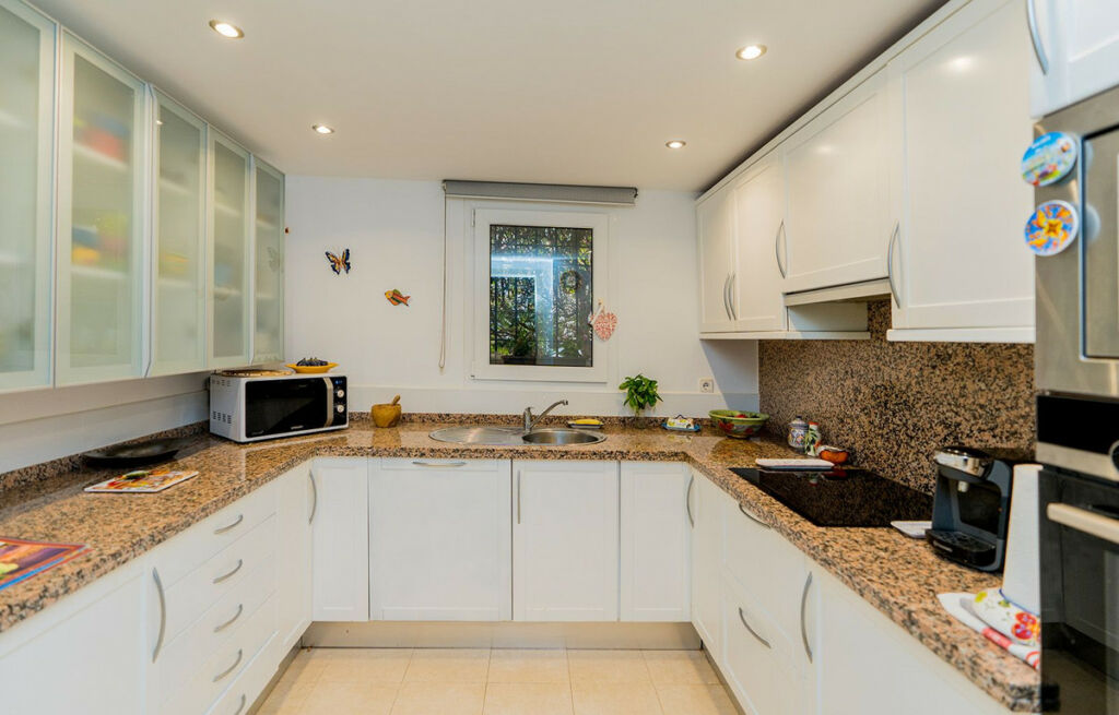 Semi-Detached House Riviera del Sol Málaga - image 6