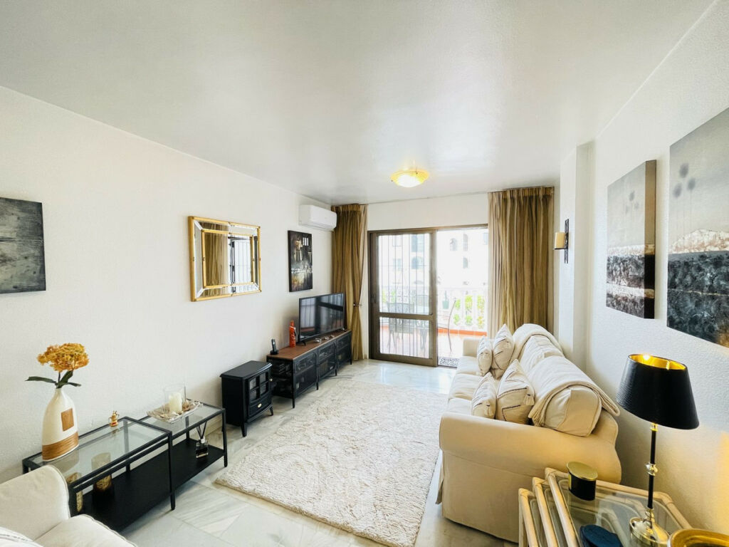 Ground Floor Apartment Riviera del Sol Málaga - image 6