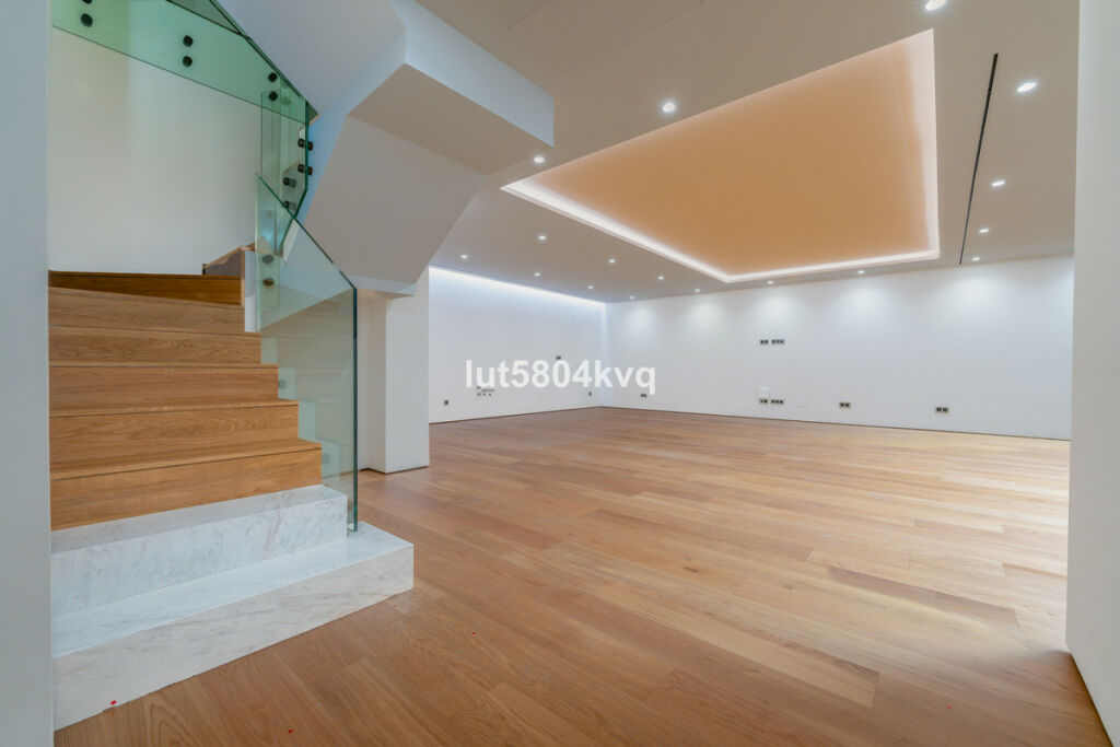 Ground Floor Apartment The Golden Mile Málaga - image 6