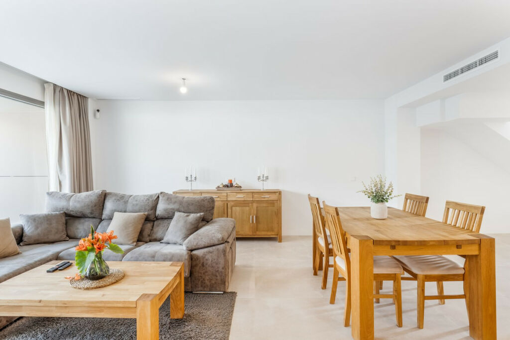 Townhouse El Chaparral Málaga - image 8