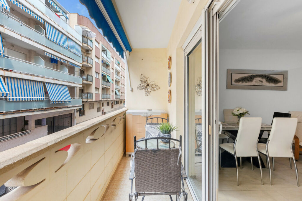 Middle Floor Apartment Playa Del Cura Alicante - image 5