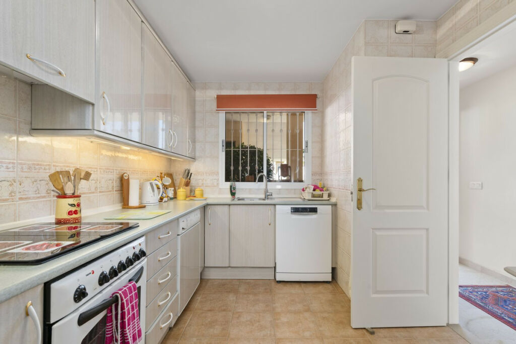 Penthouse Nueva Andalucía Málaga - image 13