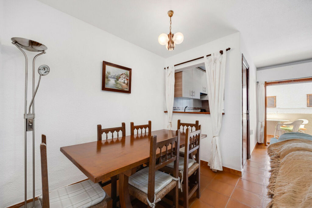 Middle Floor Apartment La Mata Alicante - image 6