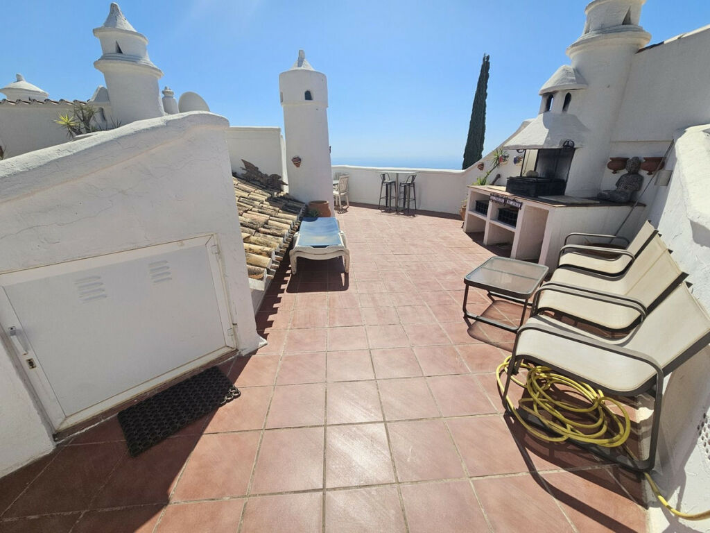 Penthouse Calahonda Málaga - image 6