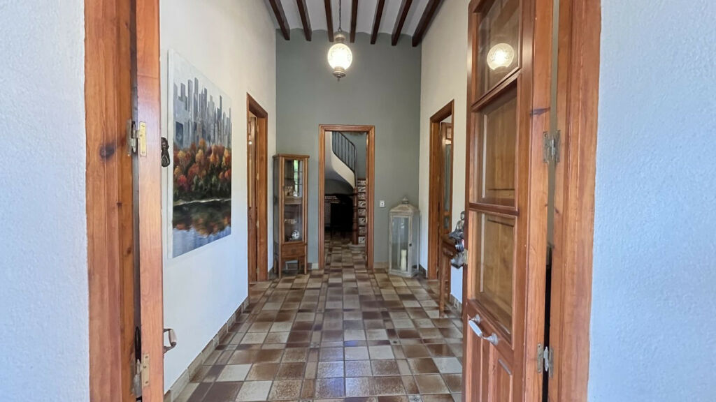 Detached Villa Mutxamel Alicante - image 6