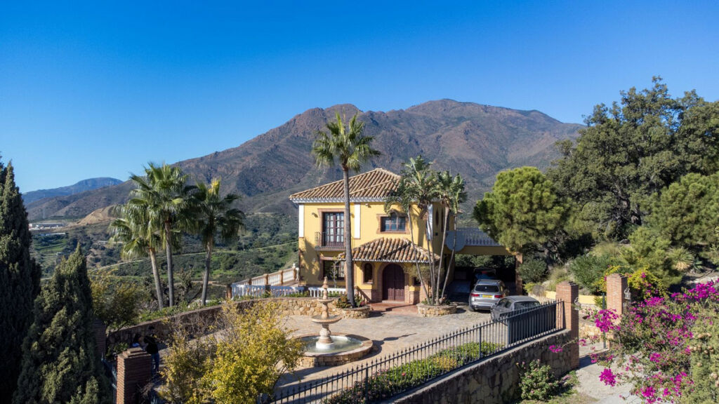 Finca - Cortijo Estepona Málaga - image 6