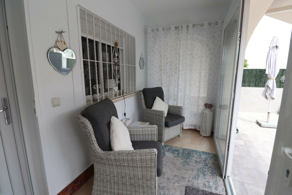 Townhouse Benijofar Alicante - image 6