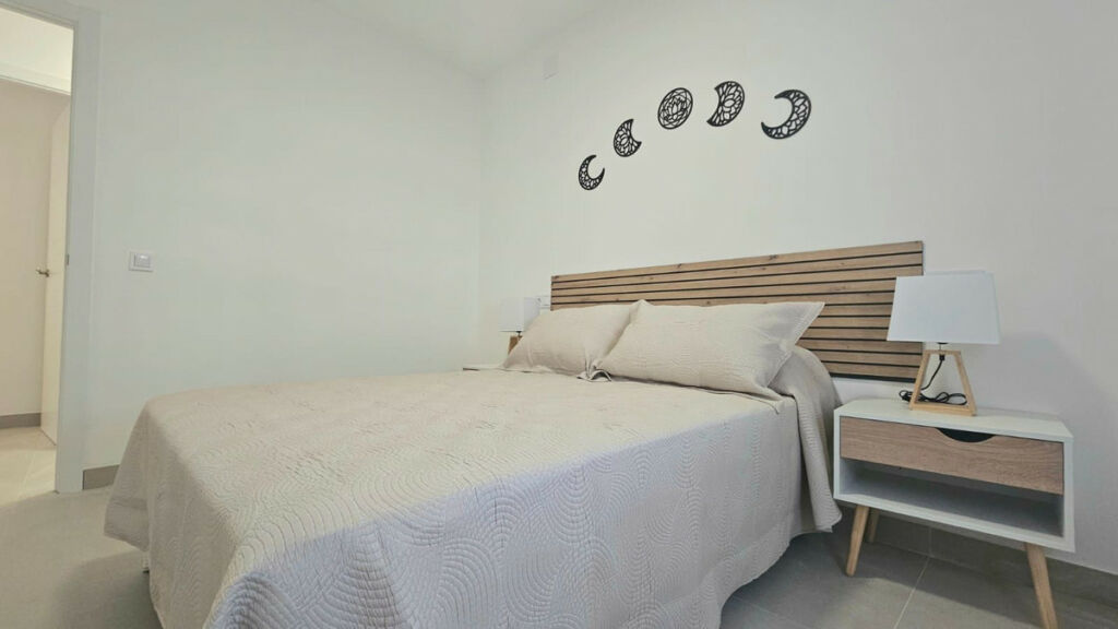 Middle Floor Apartment Fuengirola Málaga - image 6