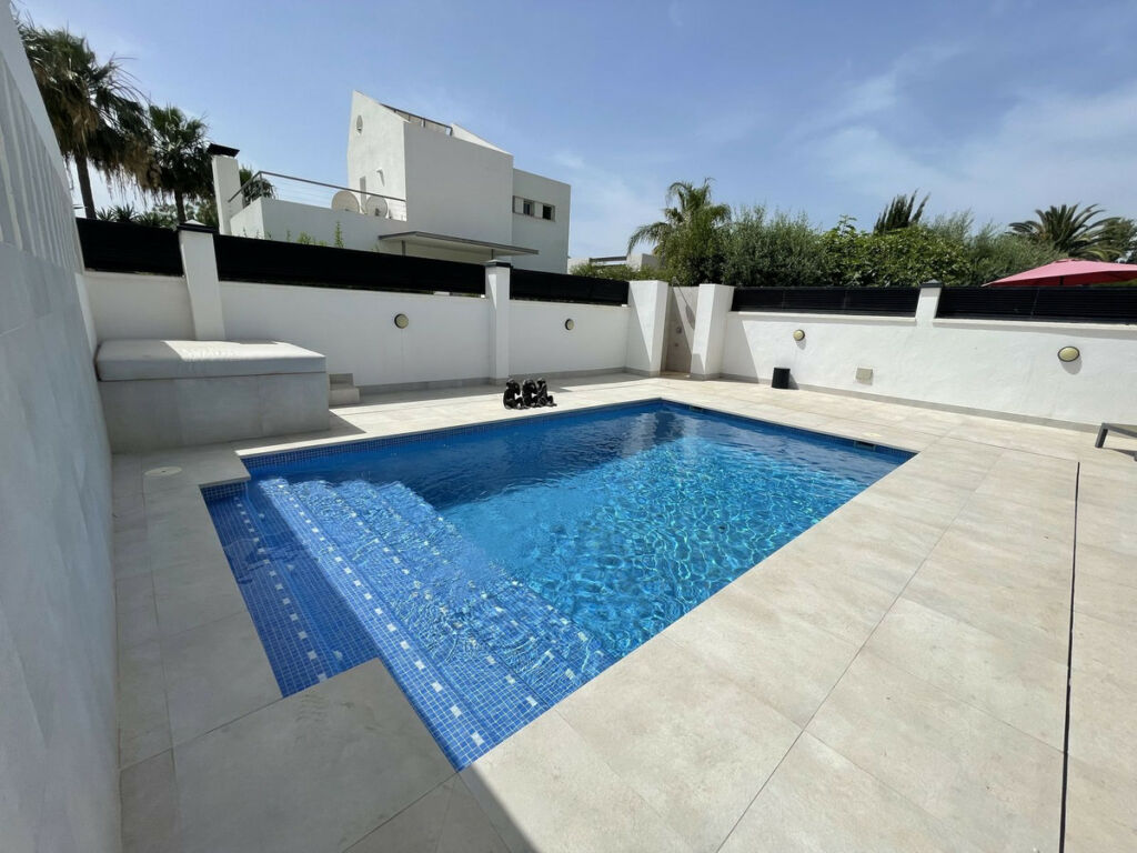 Detached Villa San Pedro de Alcántara Málaga - image 6