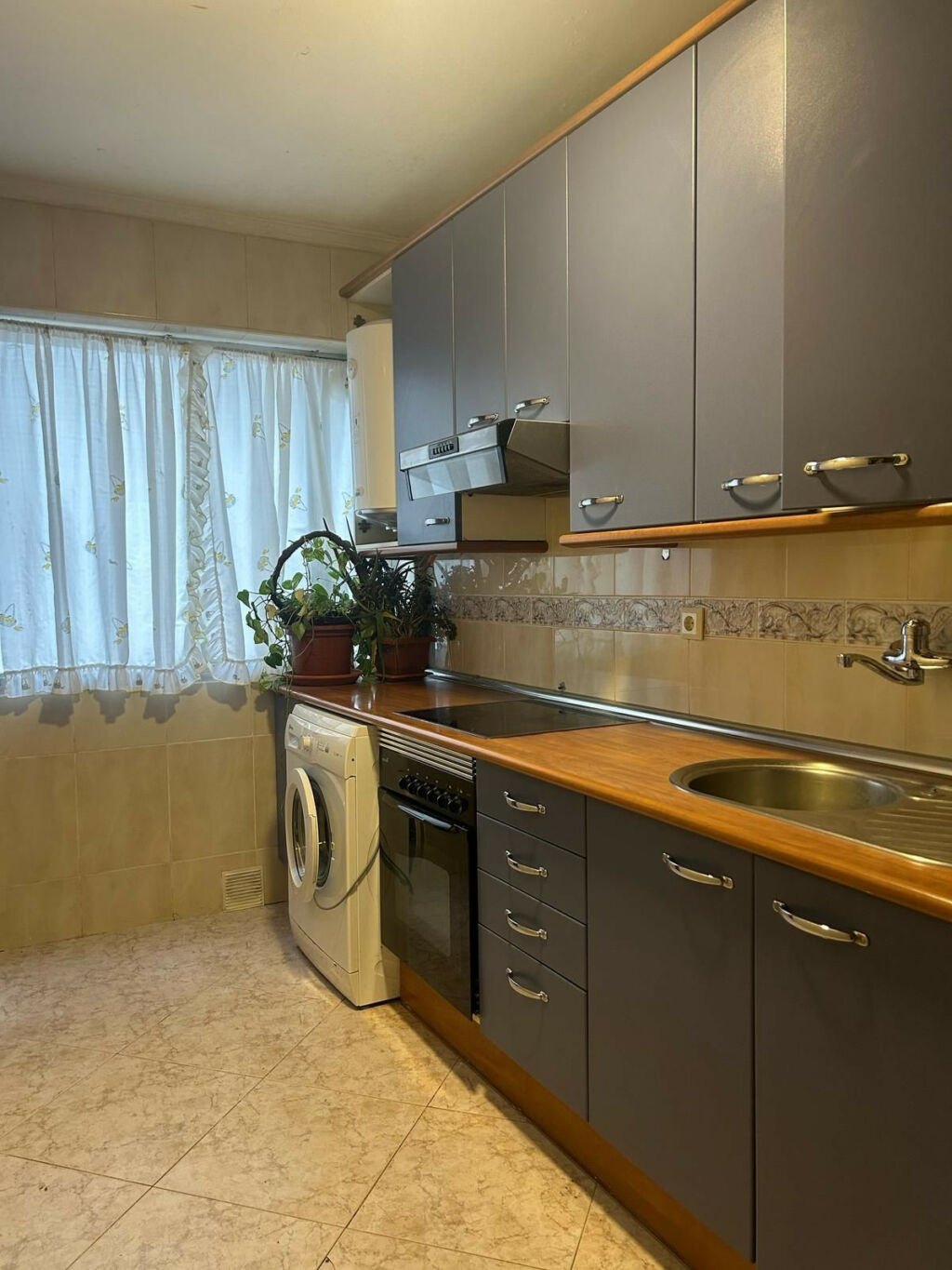 Middle Floor Apartment Marbella Málaga - image 6