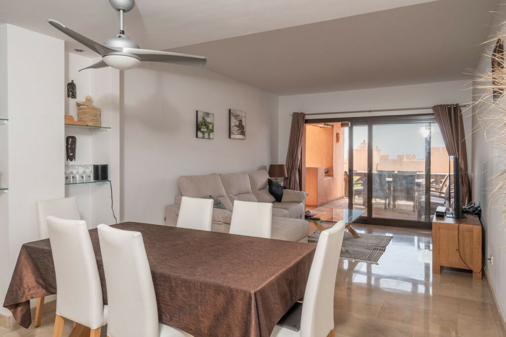 Middle Floor Apartment La Duquesa Málaga - image 6