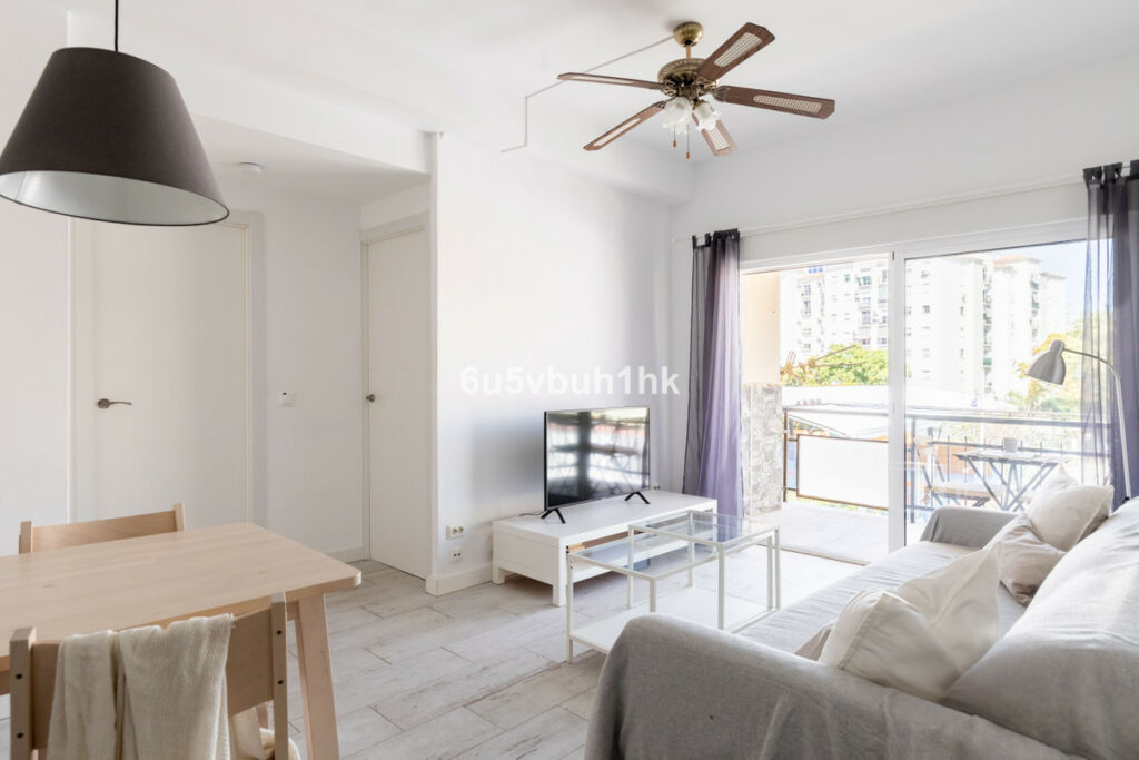 Top Floor Apartment Los Boliches Málaga - image 6