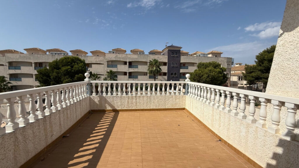 Detached Villa Orihuela Alicante - image 6