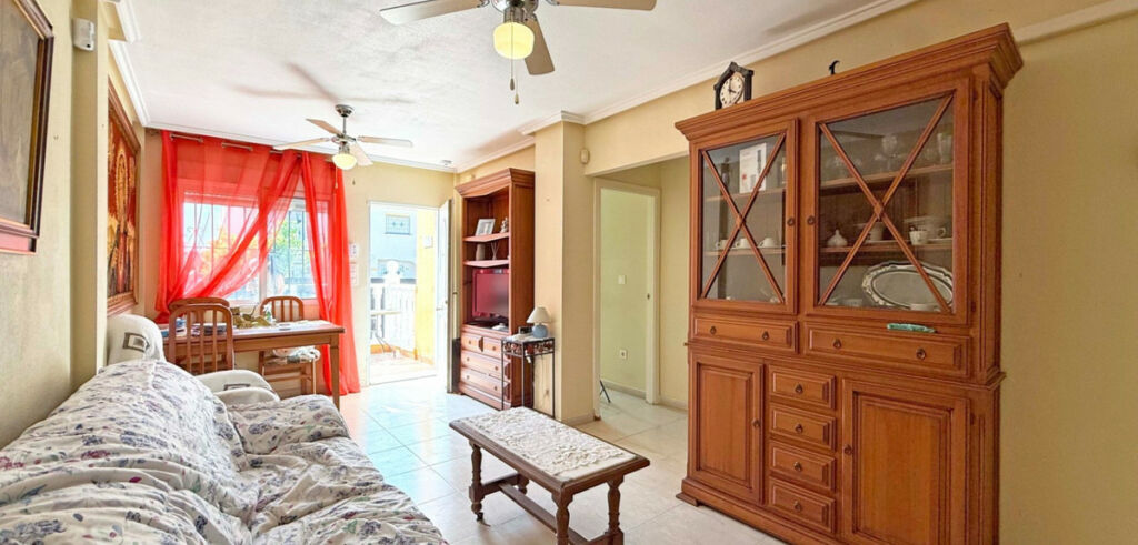 Townhouse Torrevieja Alicante - image 6