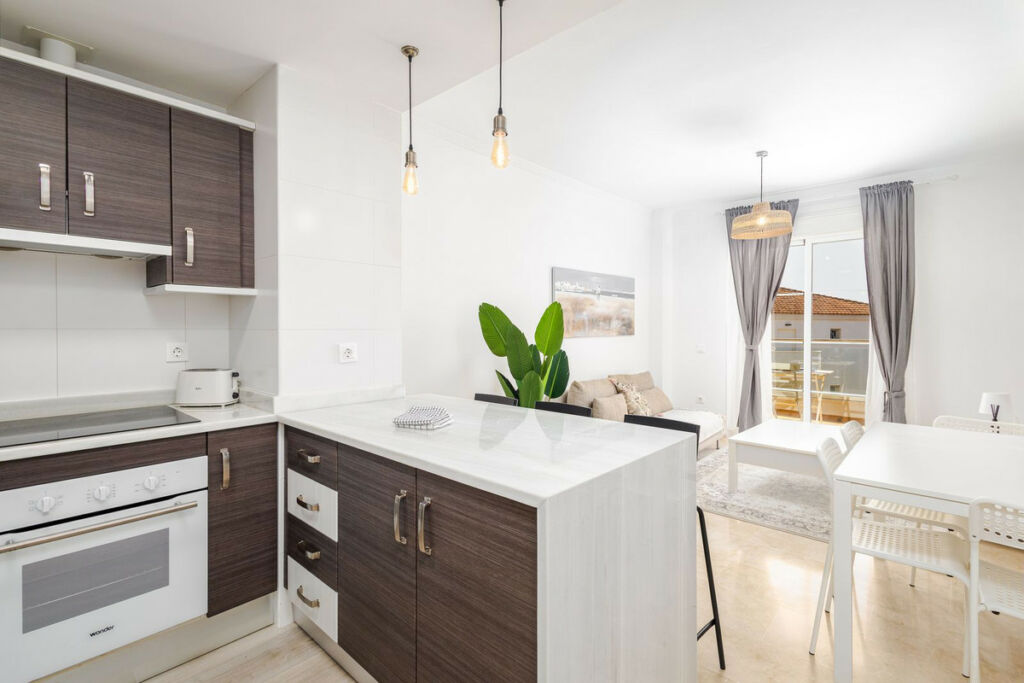 Middle Floor Apartment Manilva Málaga - image 6