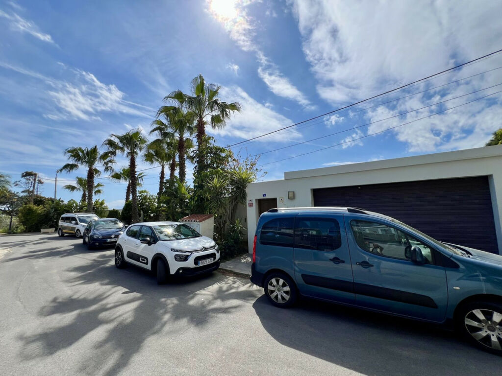 Detached Villa El Chaparral Málaga - image 60