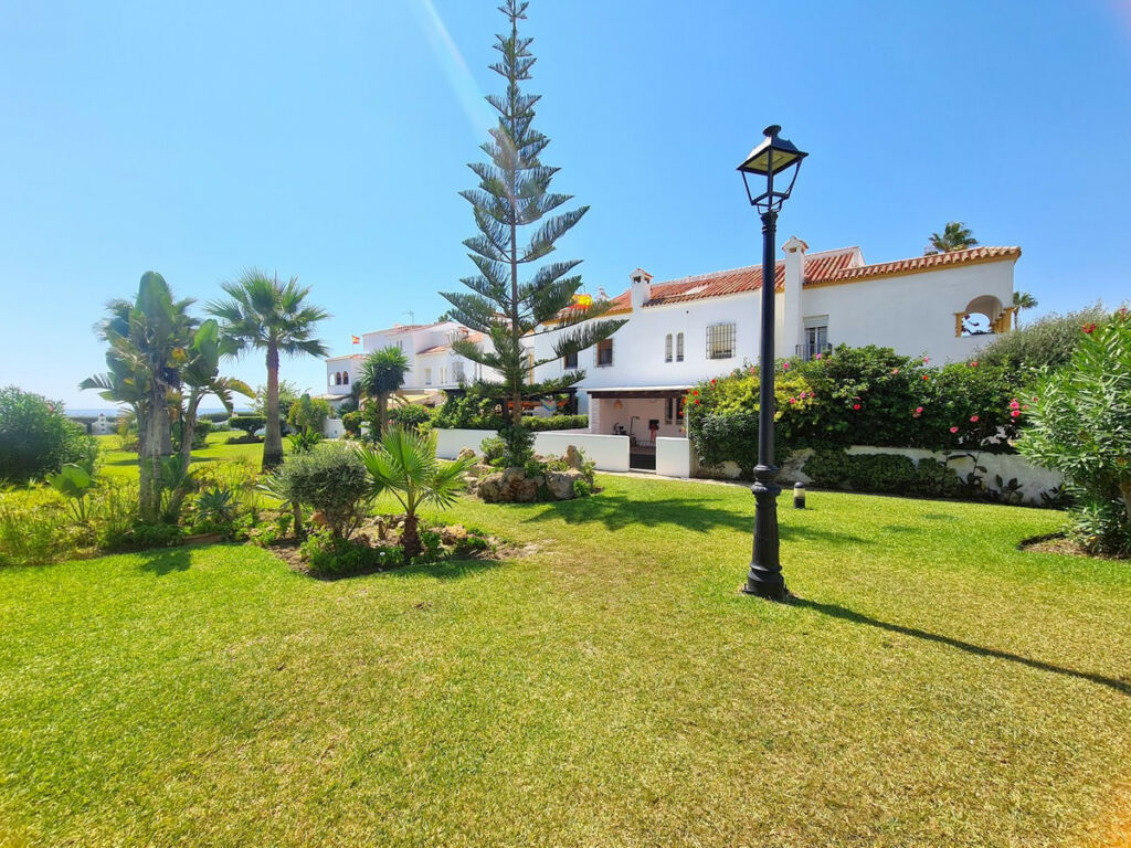 Semi-Detached House Casares Playa Málaga - image 61