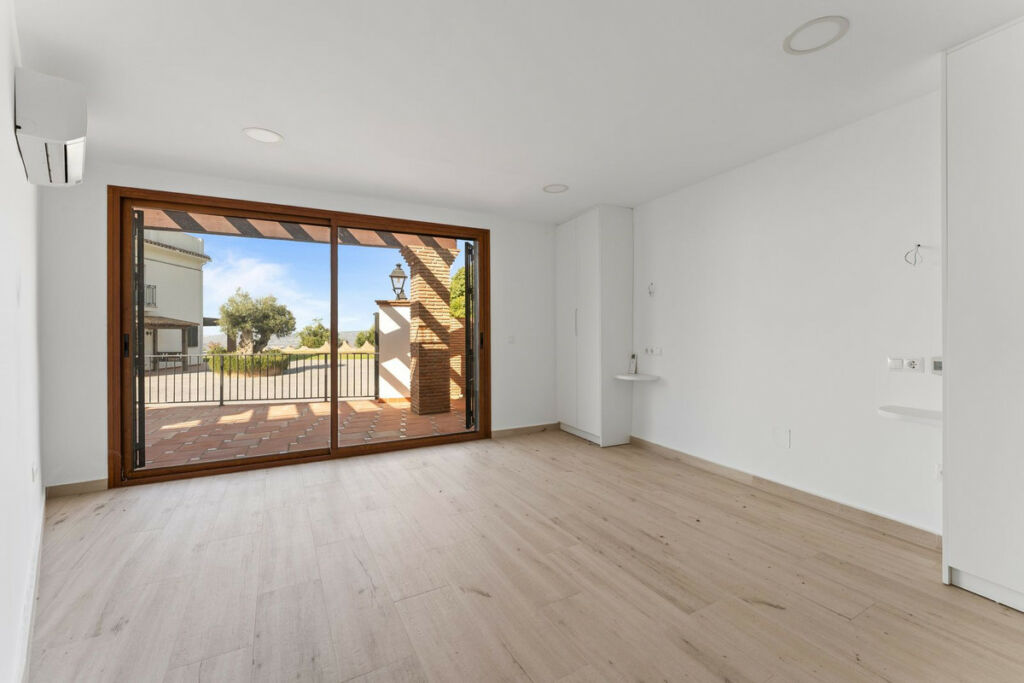 Detached Villa Mijas Málaga - image 61