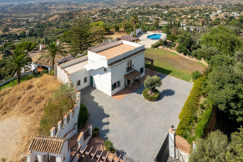 Detached Villa Mijas Málaga - image 63