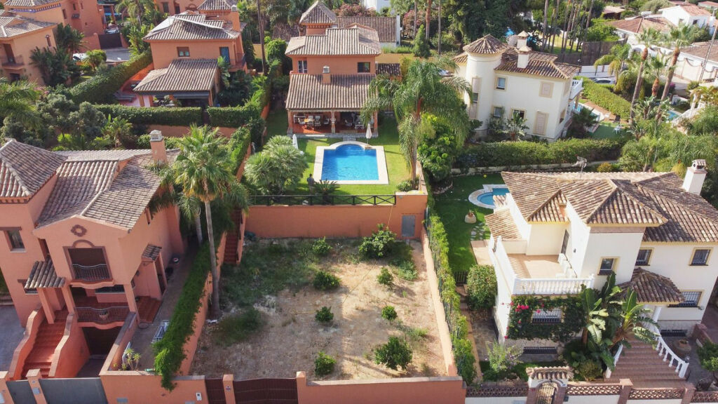 Detached Villa Sierrezuela Málaga - image 63