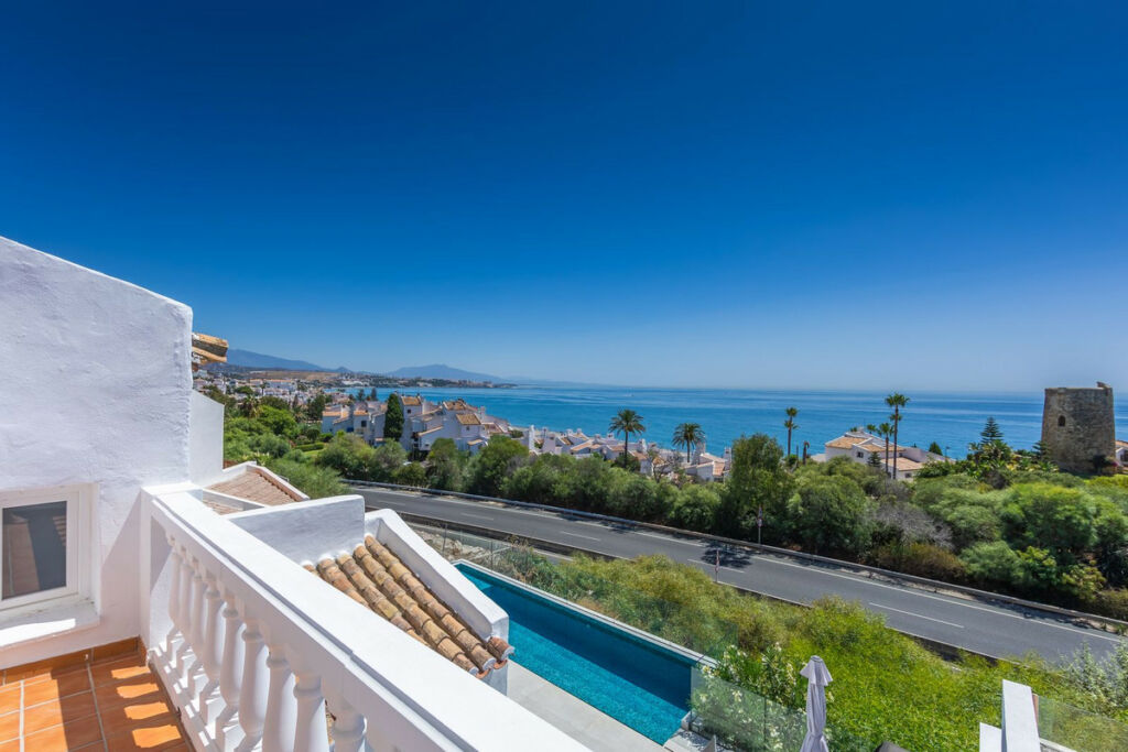 Detached Villa Estepona Málaga - image 65