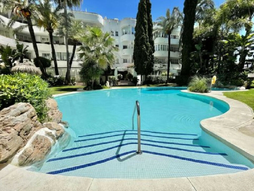 Ground Floor Apartment The Golden Mile Málaga - image 51