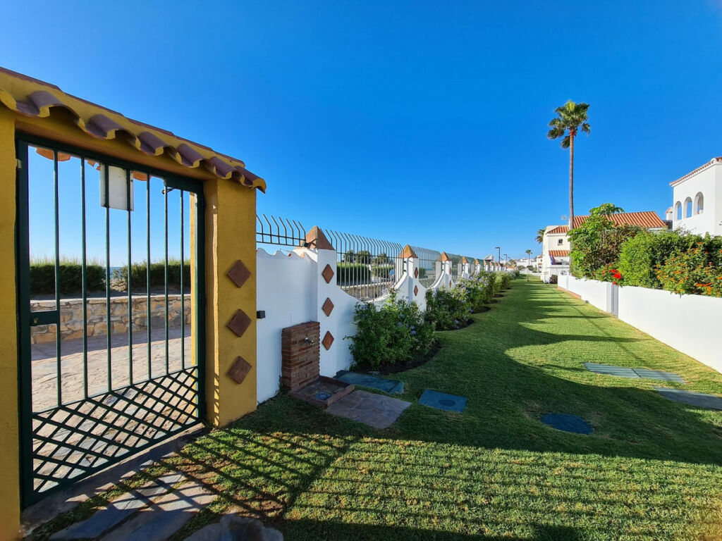 Semi-Detached House Casares Playa Málaga - image 69