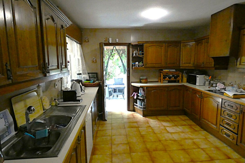 Detached Villa Marbella Málaga - image 16