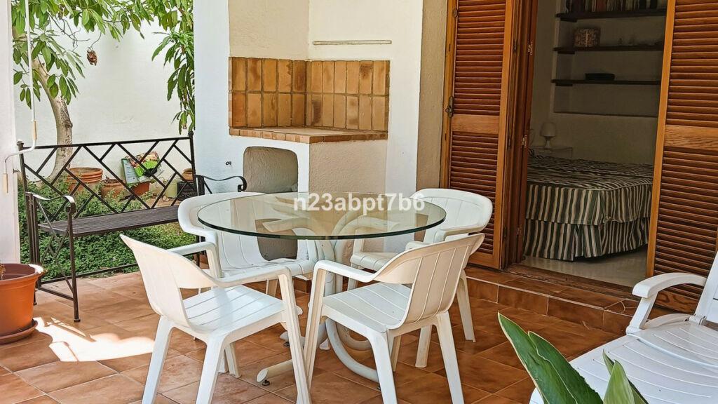 Ground Floor Apartment Nueva Andalucía Málaga - image 7