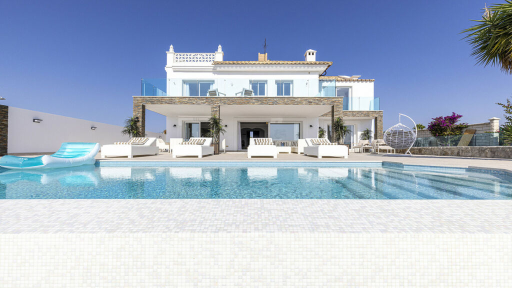 Detached Villa Casares Málaga - image 7