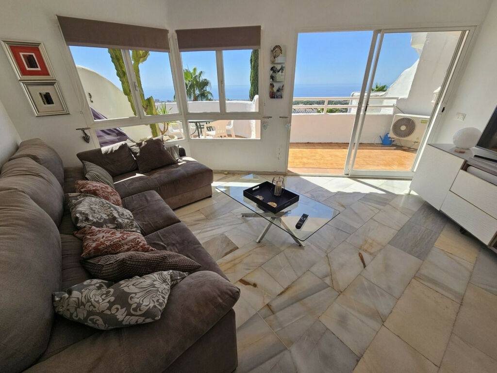 Penthouse Calahonda Málaga - image 7