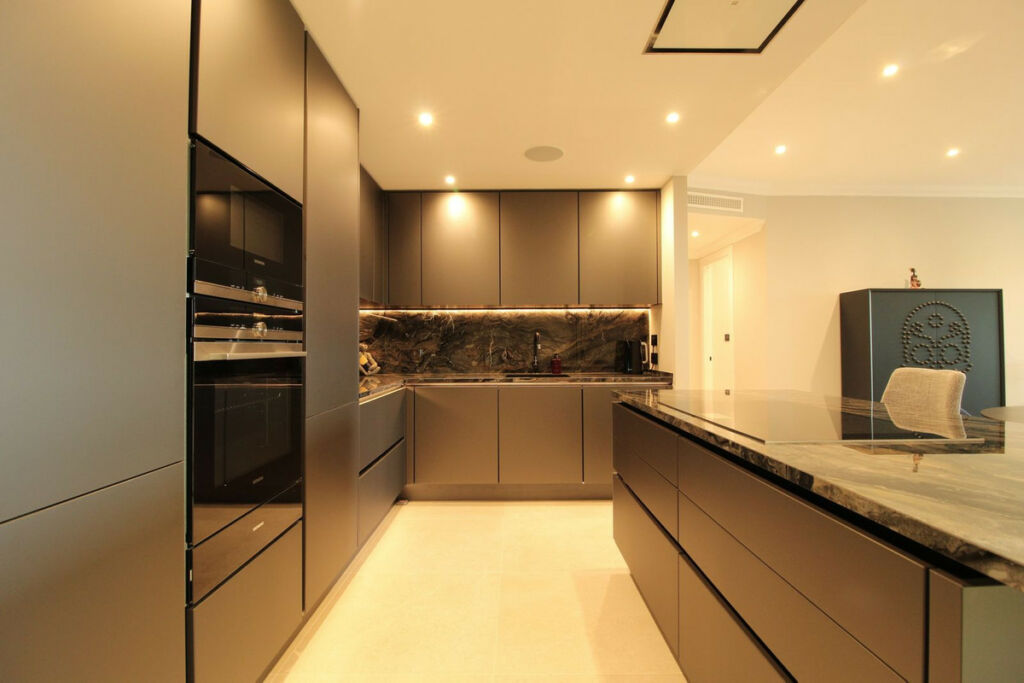 Ground Floor Apartment Sierra Blanca Málaga - image 9